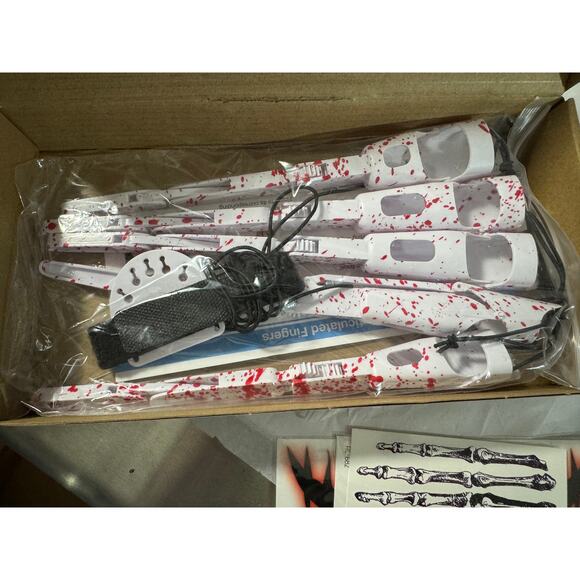 NWT WAASII Halloween Articulated Fingers Accessories Extensions One Size - Picture 5 of 8